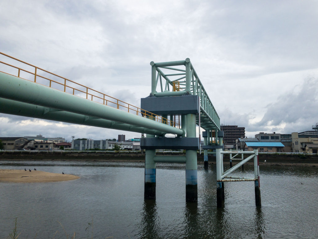 瀬野川ガス管橋1